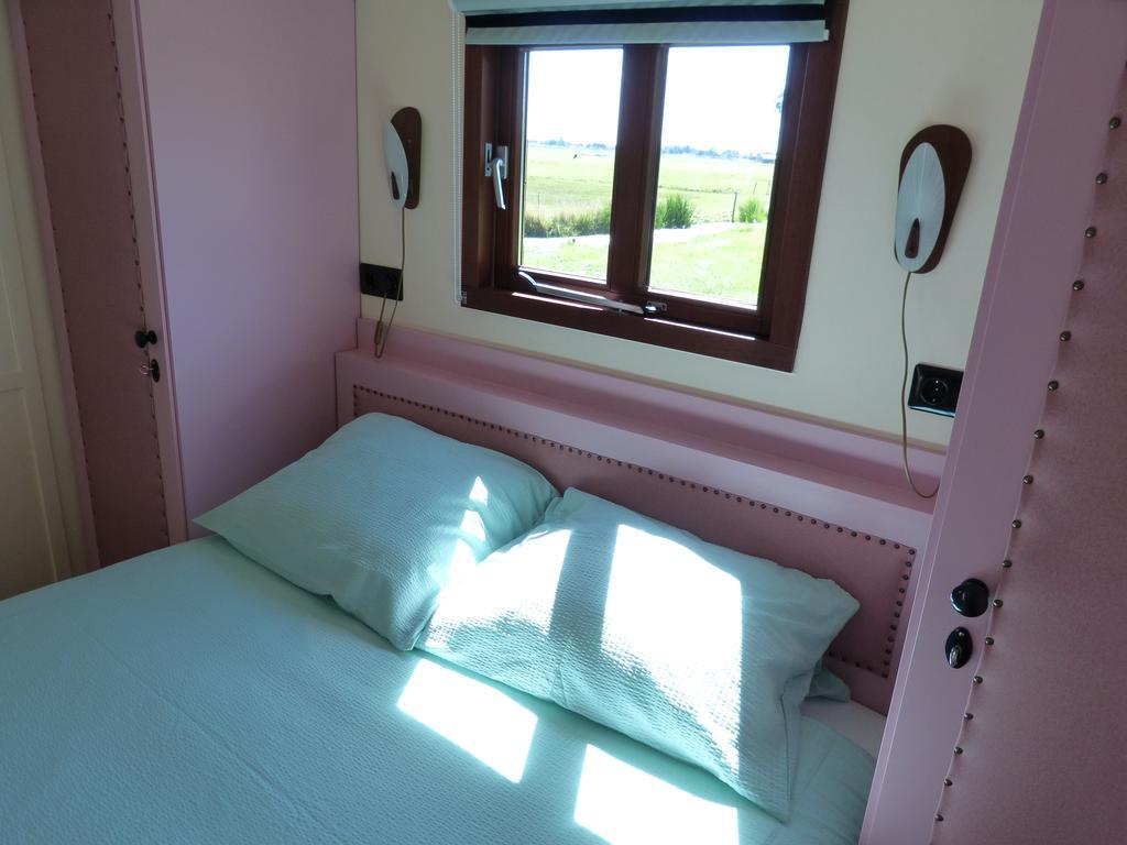 Boerderij Honswijck Guest House Weesp Eksteriør bilde